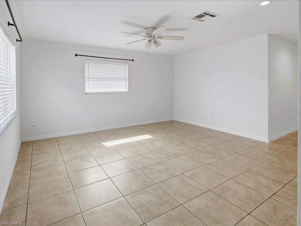 646 99th AVE N