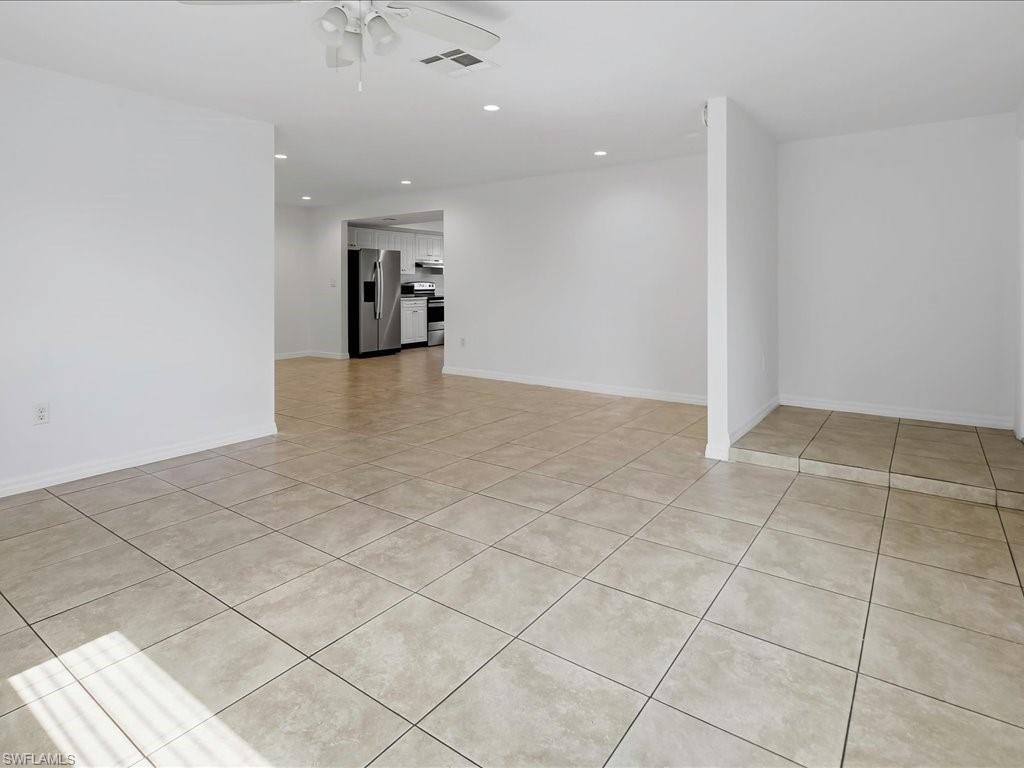 646 99th AVE N