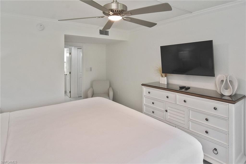 1501 Middle Gulf DR 105F photo 15