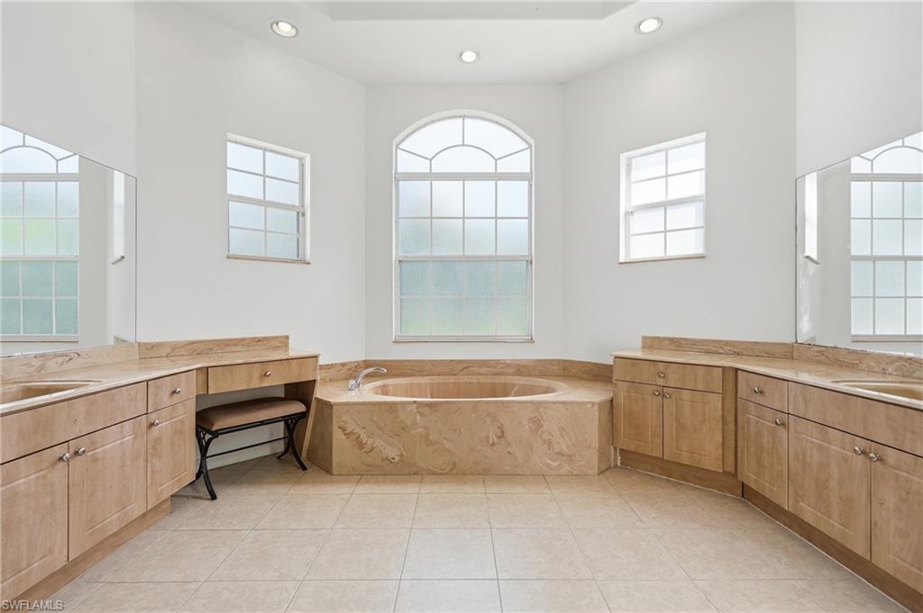 Ensuite Master Bath