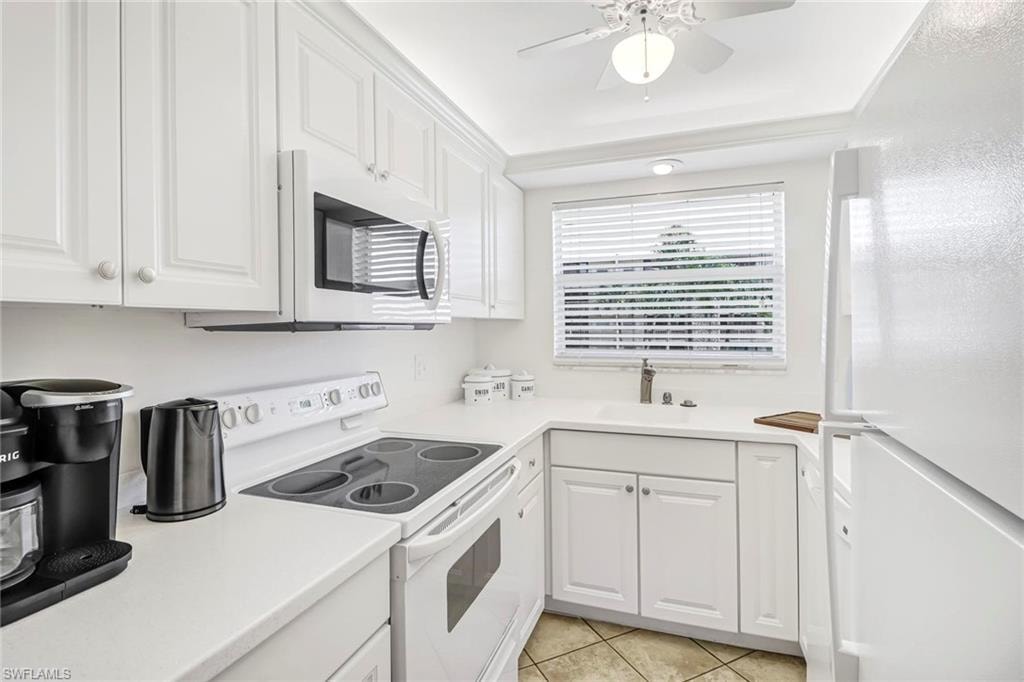 3000 Gulf Shore BLVD N 213 photo 12