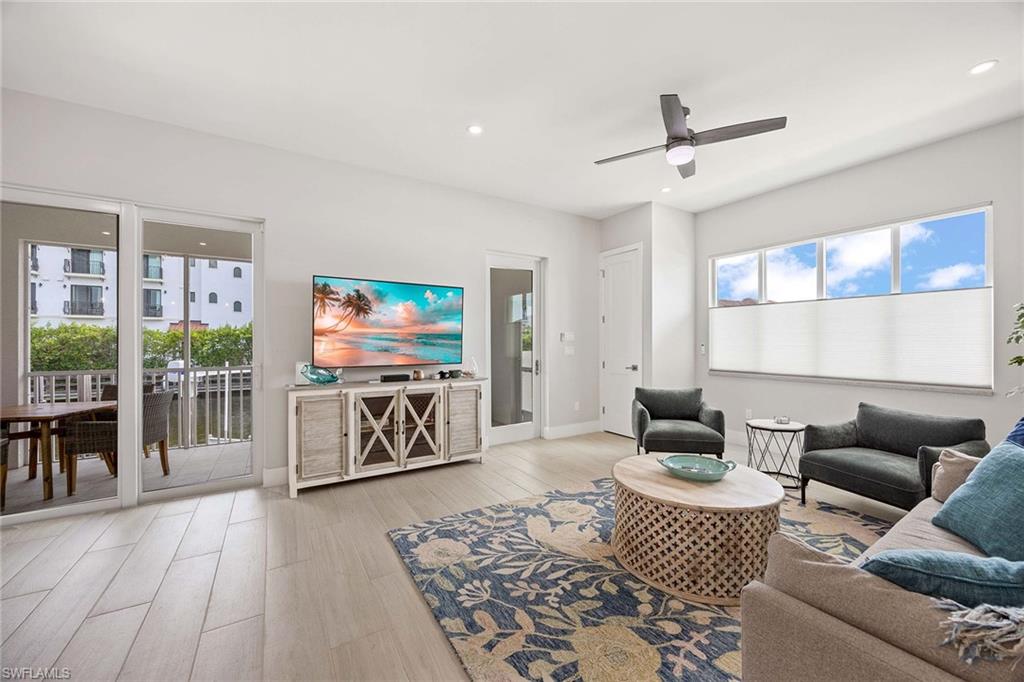 1395 CURLEW AVE 4-3