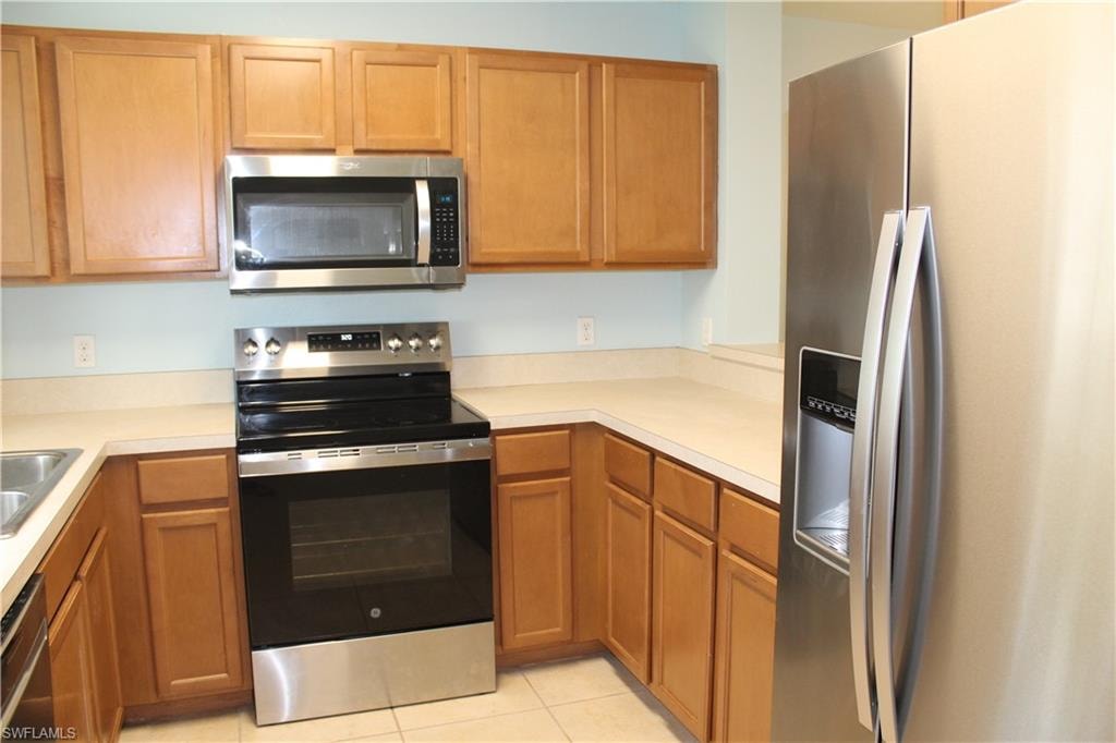 9076 Gervais CIR 403