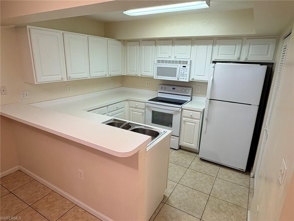 4121 Residence DR 305