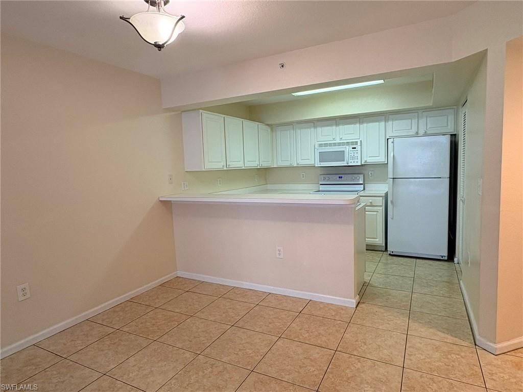 4121 Residence DR 305