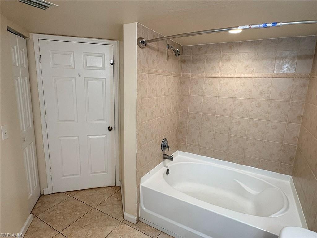 4121 Residence DR 305 photo 10