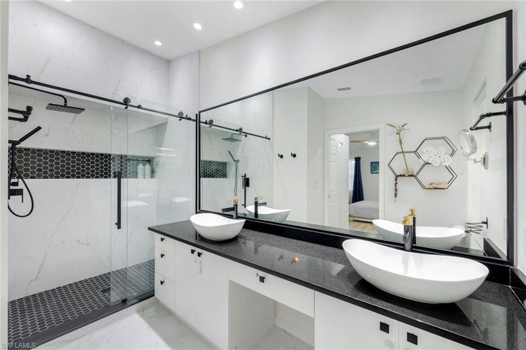 7518 Silver Trumpet LN 201 photo 17