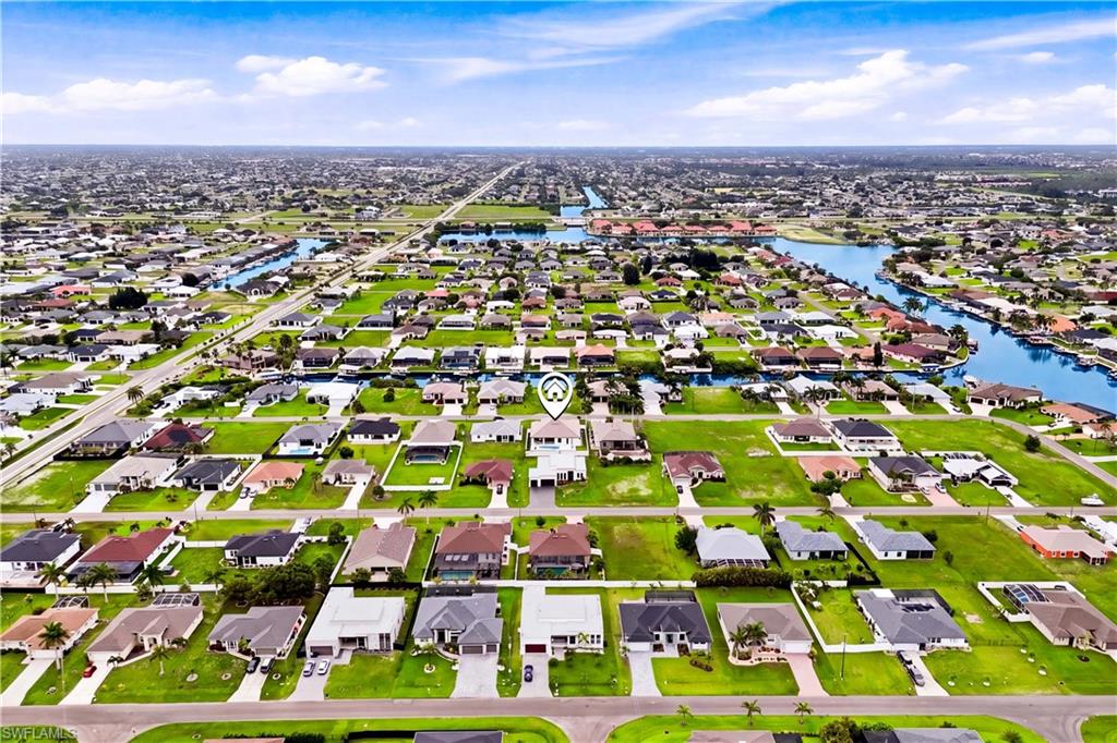Conveniently located near shopping, restaurants, parks, schools, golf, boating, healthcare, and all the best amenities Cape Coral has to offer!
