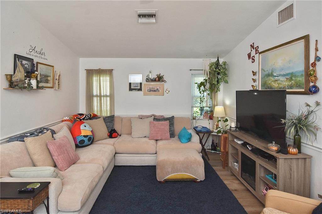 1414 SE 18th TER photo 12