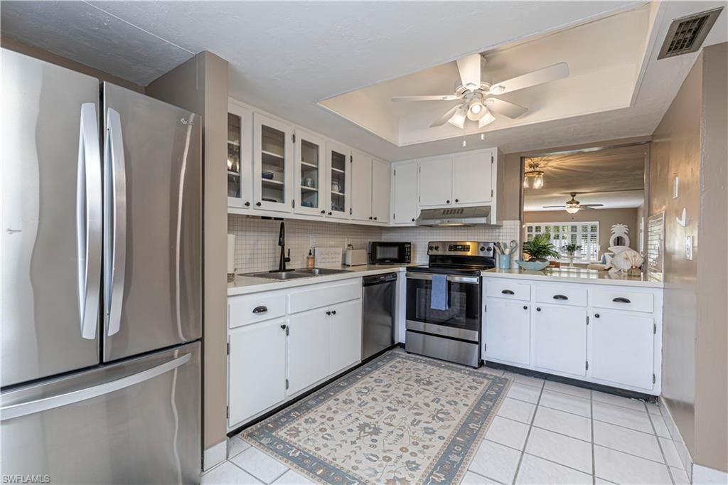 2244 Winkler AVE 108 photo 19