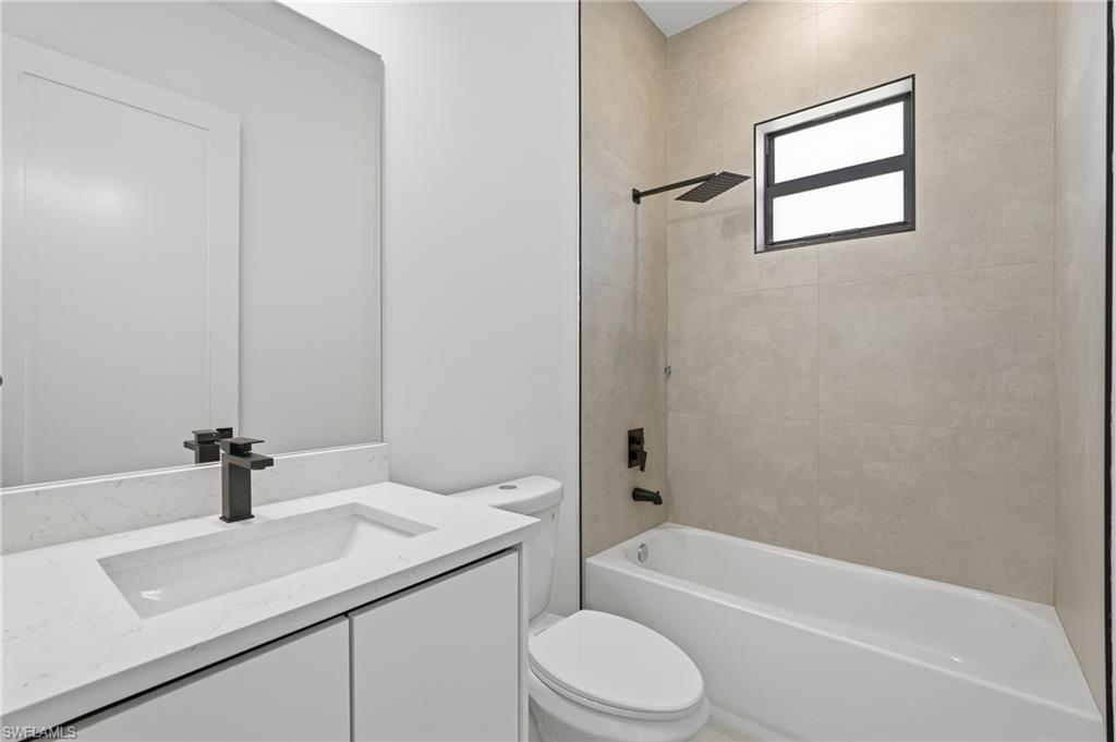 2305 SW 15th PL photo 27