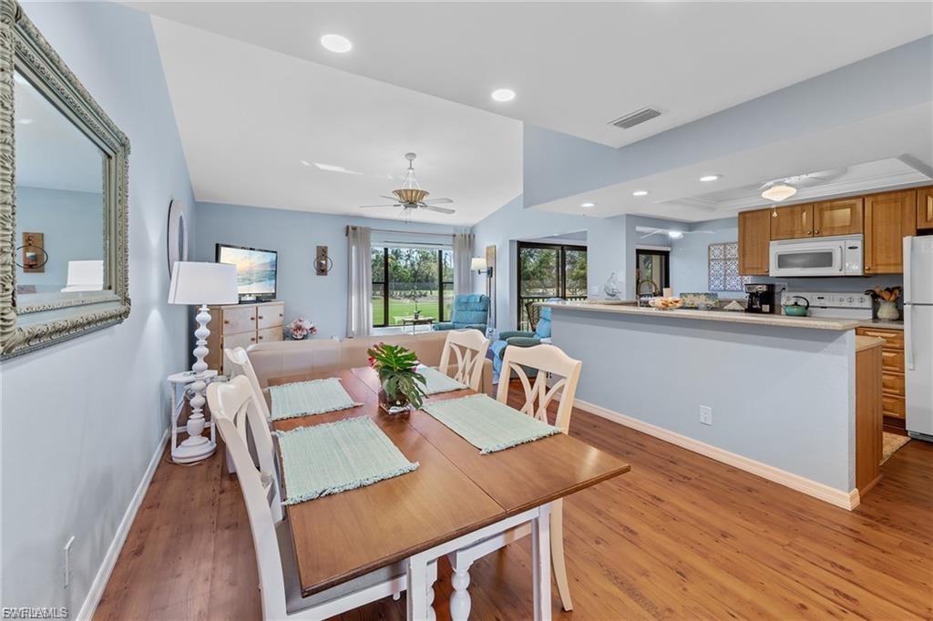 5890 Trailwinds DR 522 photo 10