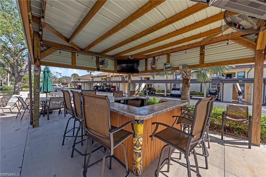 5890 Trailwinds DR 522 photo 29