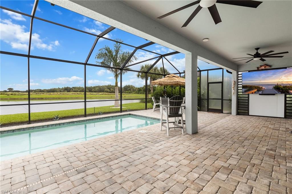 5789 Legendary LN photo 22
