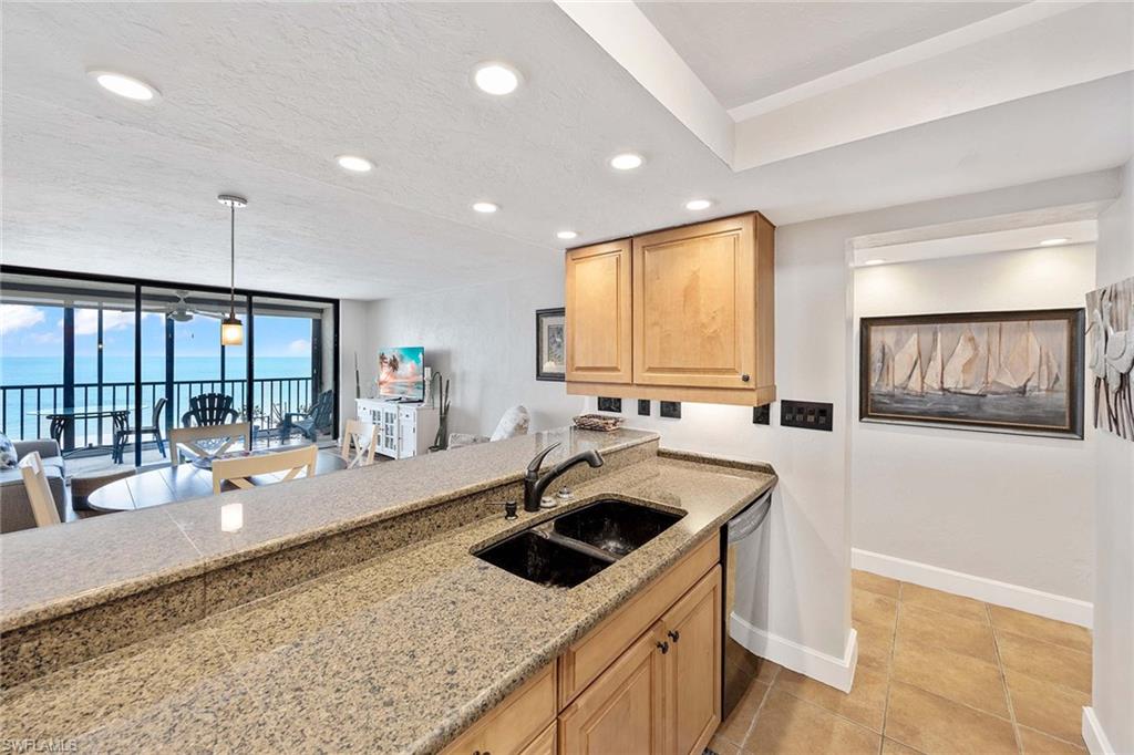 25810 Hickory BLVD 408 photo 13