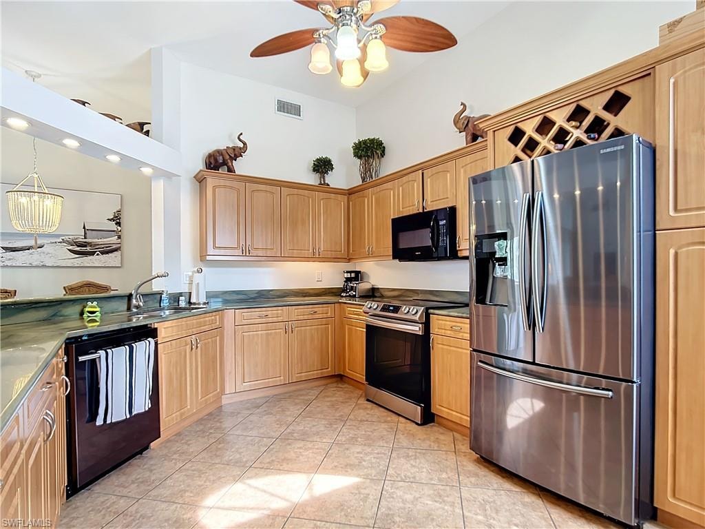 2860 CITRUS LAKE DR R-202 photo 9