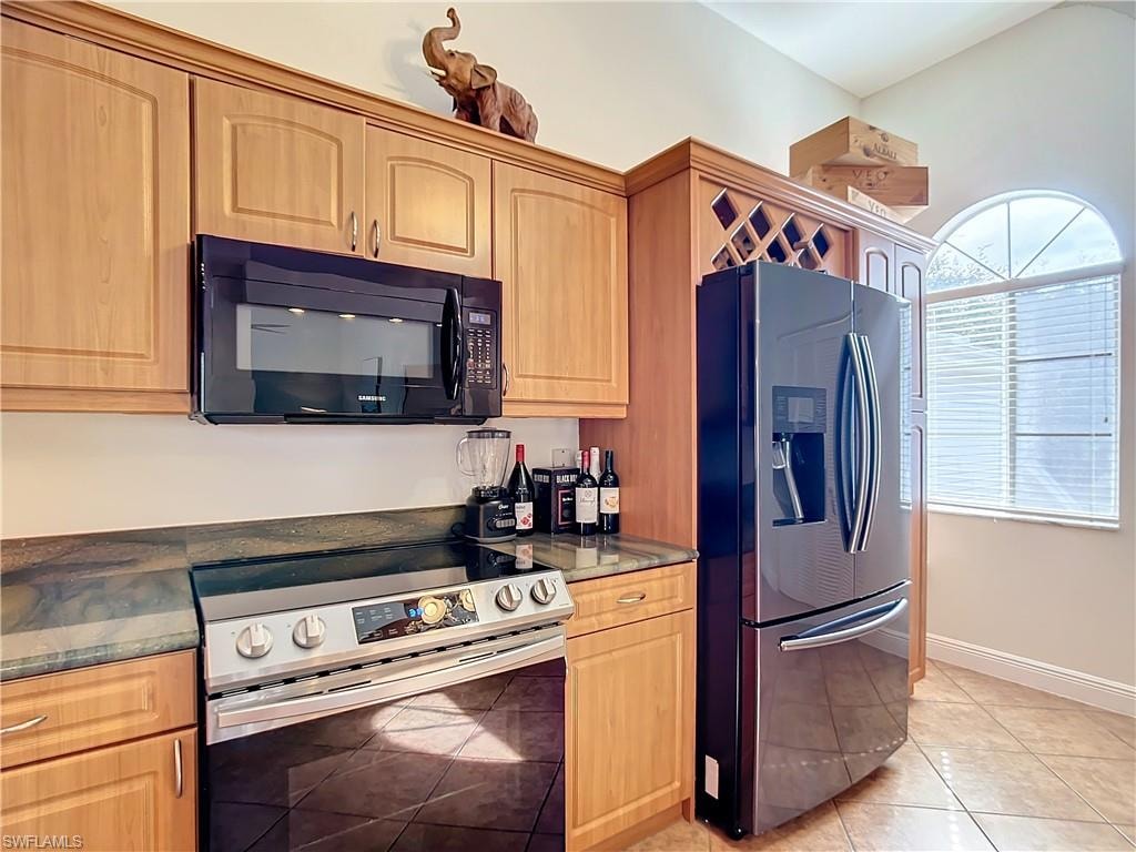 2860 CITRUS LAKE DR R-202 photo 11