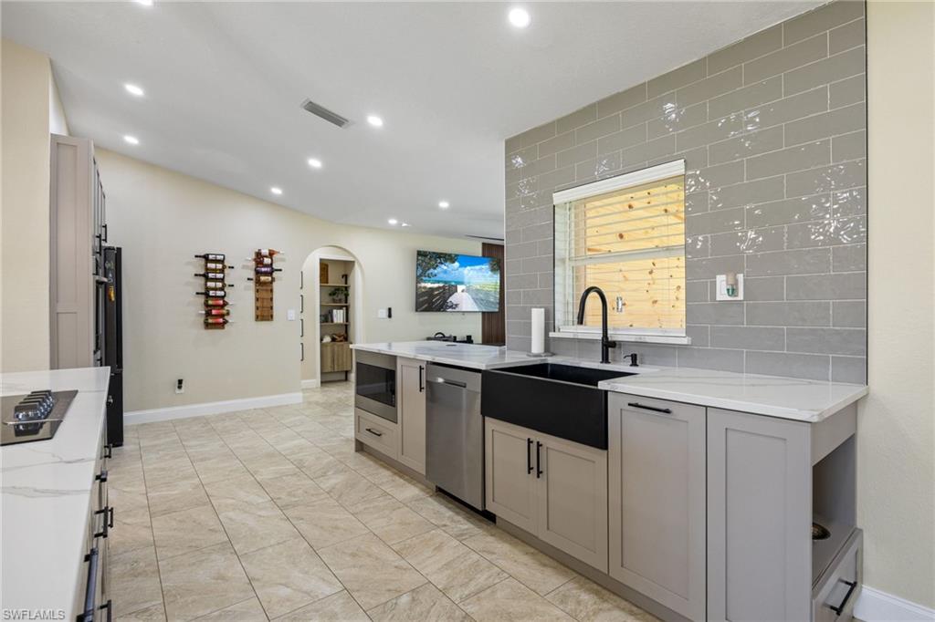 131 Ocean Park DR photo 8