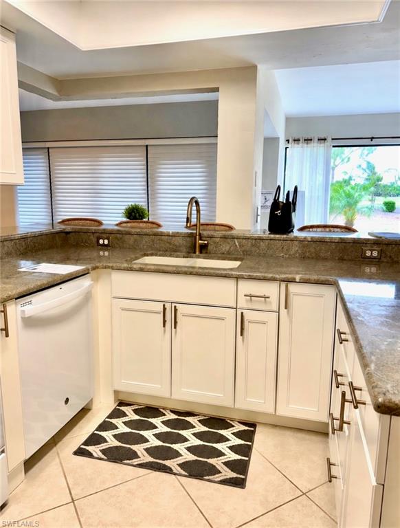 5765 Trailwinds DR 111 photo 8