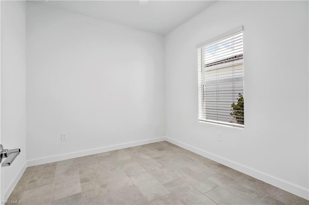 14735 Bluewater RD photo 6