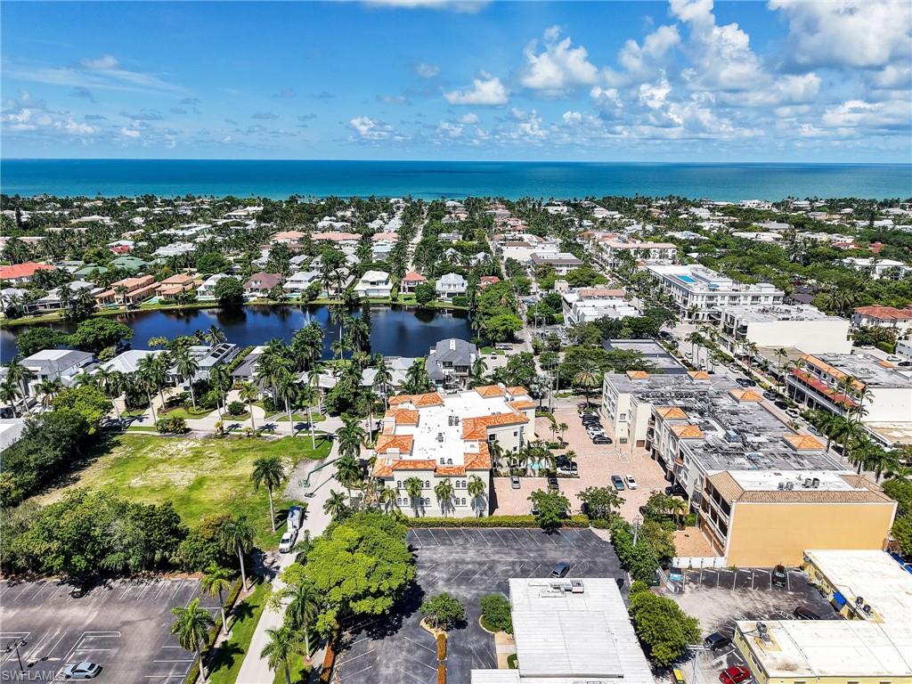 Close to Cambier Park and Beautiful White Sandy Beaches