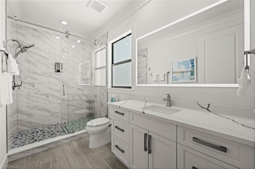 Upstairs bathroom