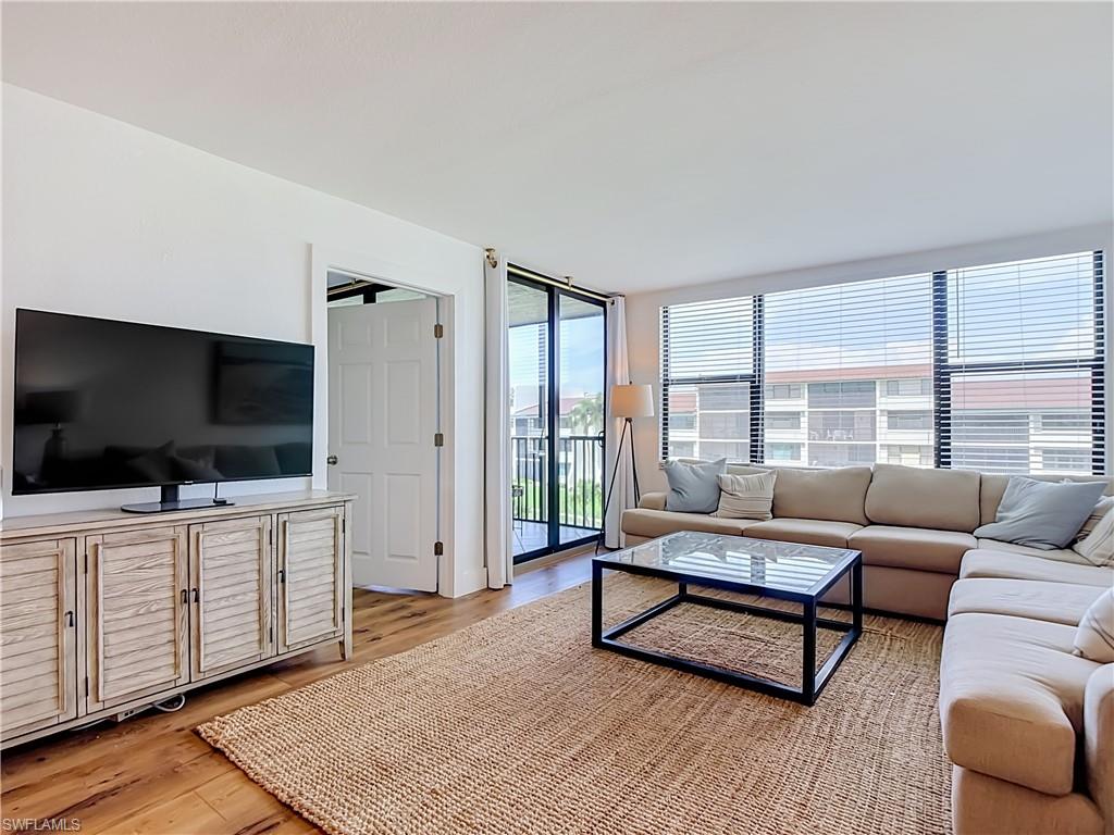 979 E Gulf DR D433