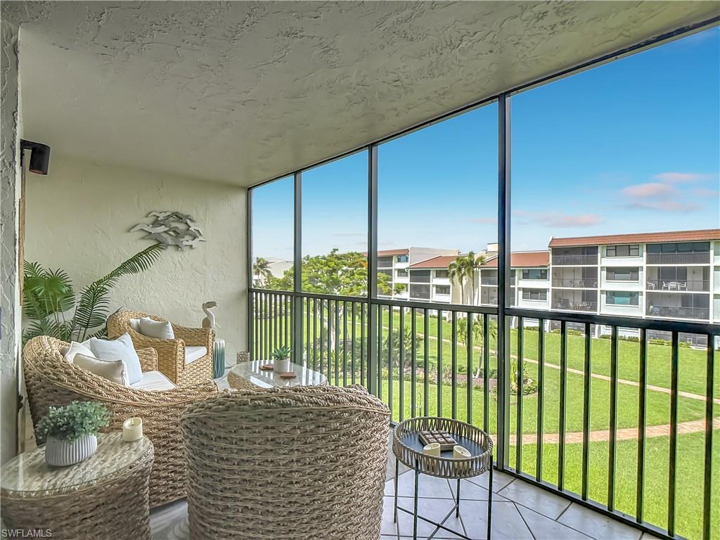 979 E Gulf DR D433