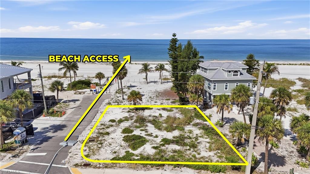 5698 Estero BLVD photo 11