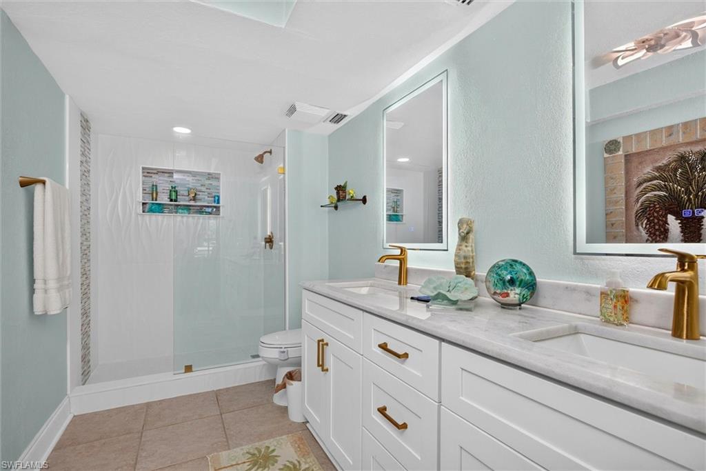16424 Timberlakes DR 102 photo 21