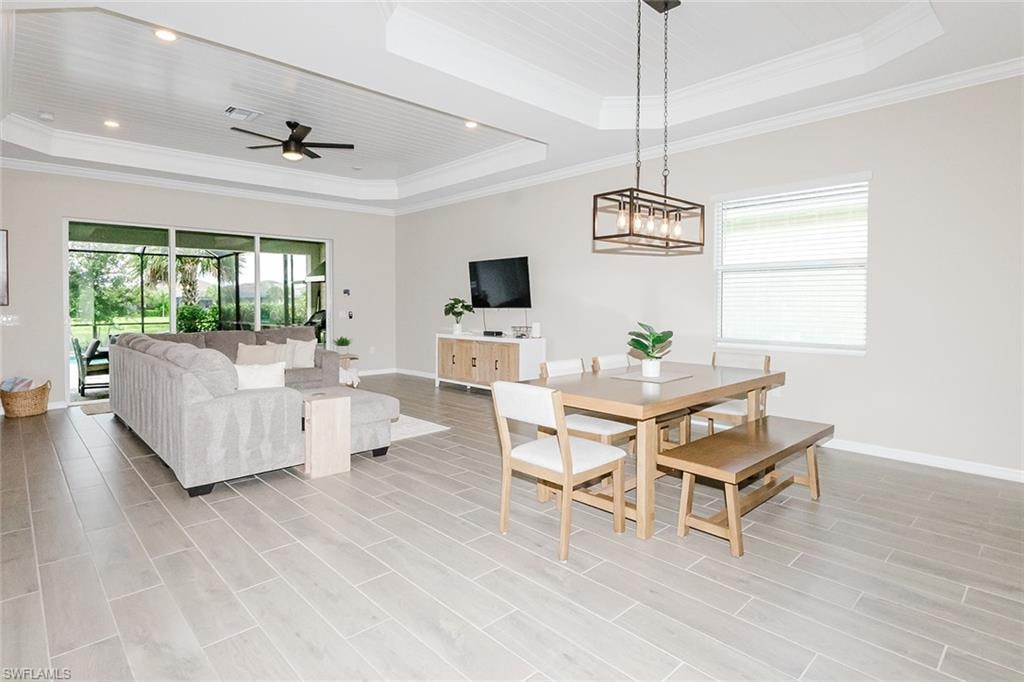 5856 Sunningdale ST photo 32
