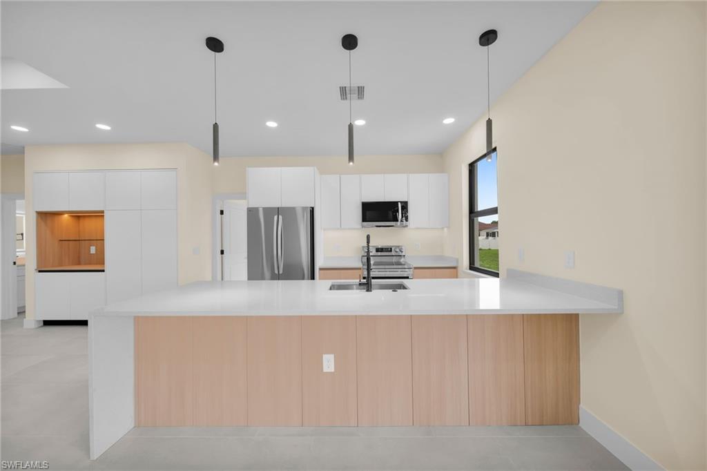810 Carlfield AVE photo 9