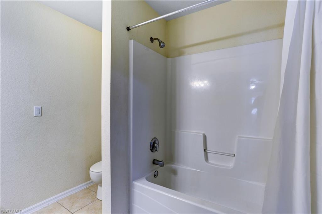 Upstairs guest bathroom