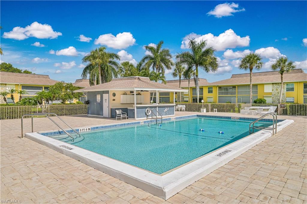 351 Charlemagne BLVD 105A photo 28