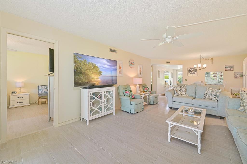 351 Charlemagne BLVD 105A photo 11