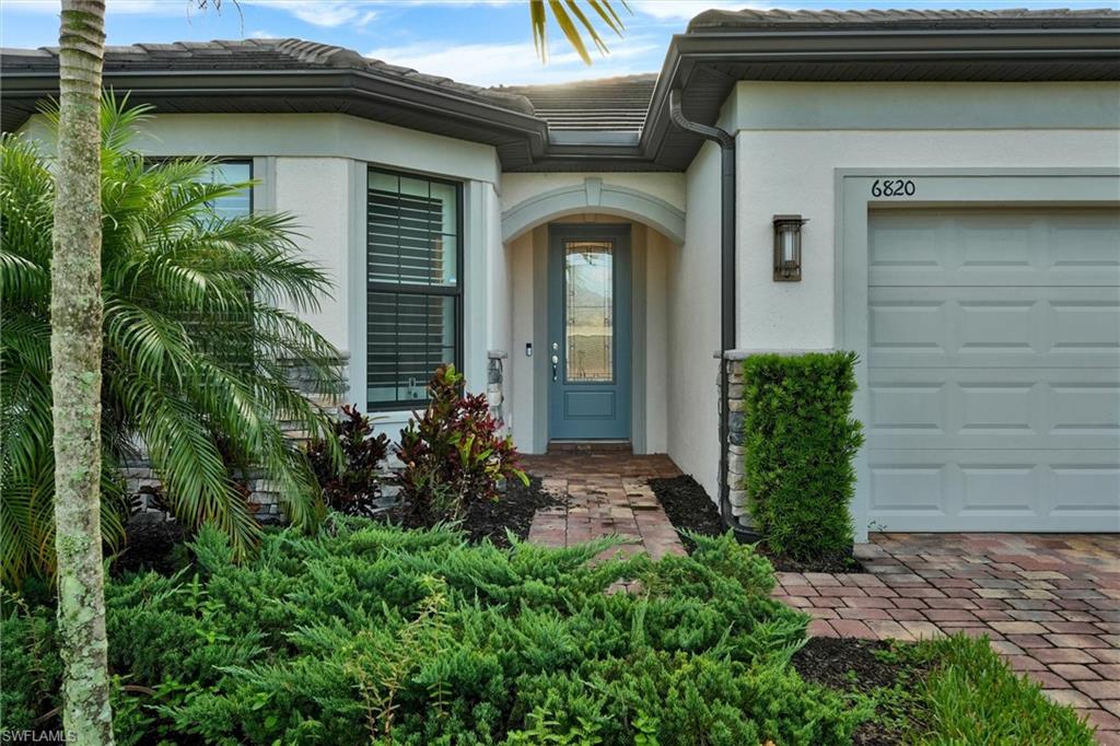 6820 Winding Cypress DR photo 9