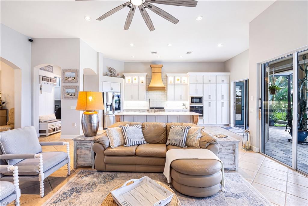 5589 Whispering Willow WAY