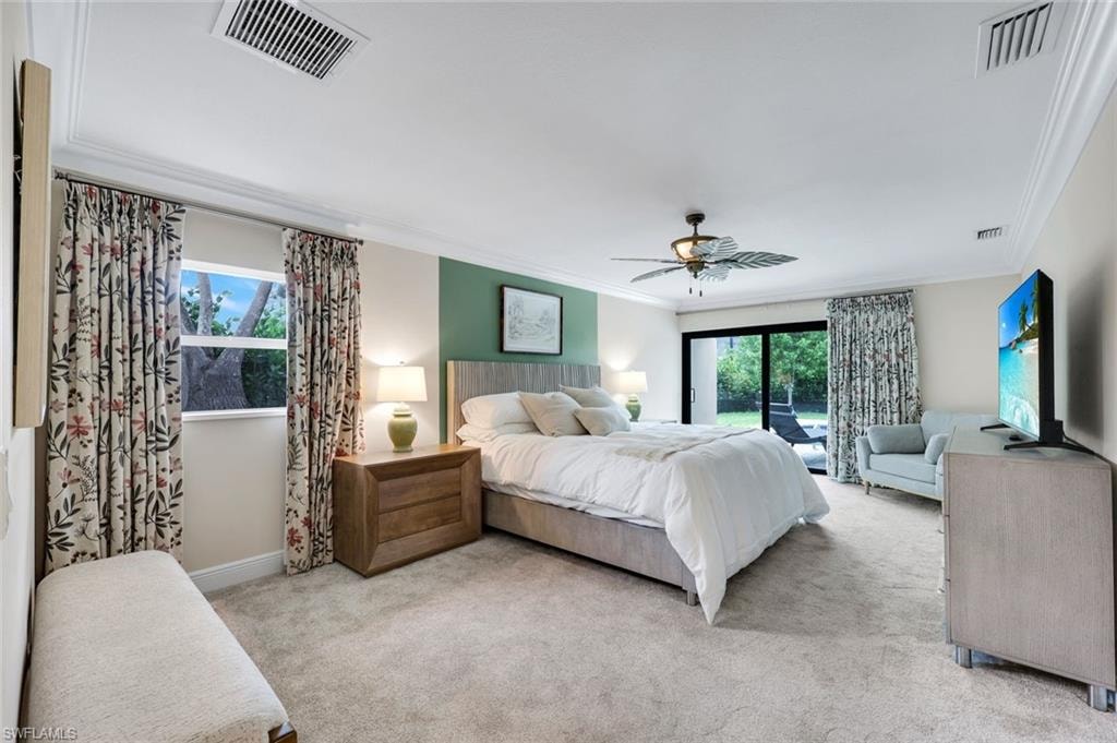 517 Parkwood LN photo 9