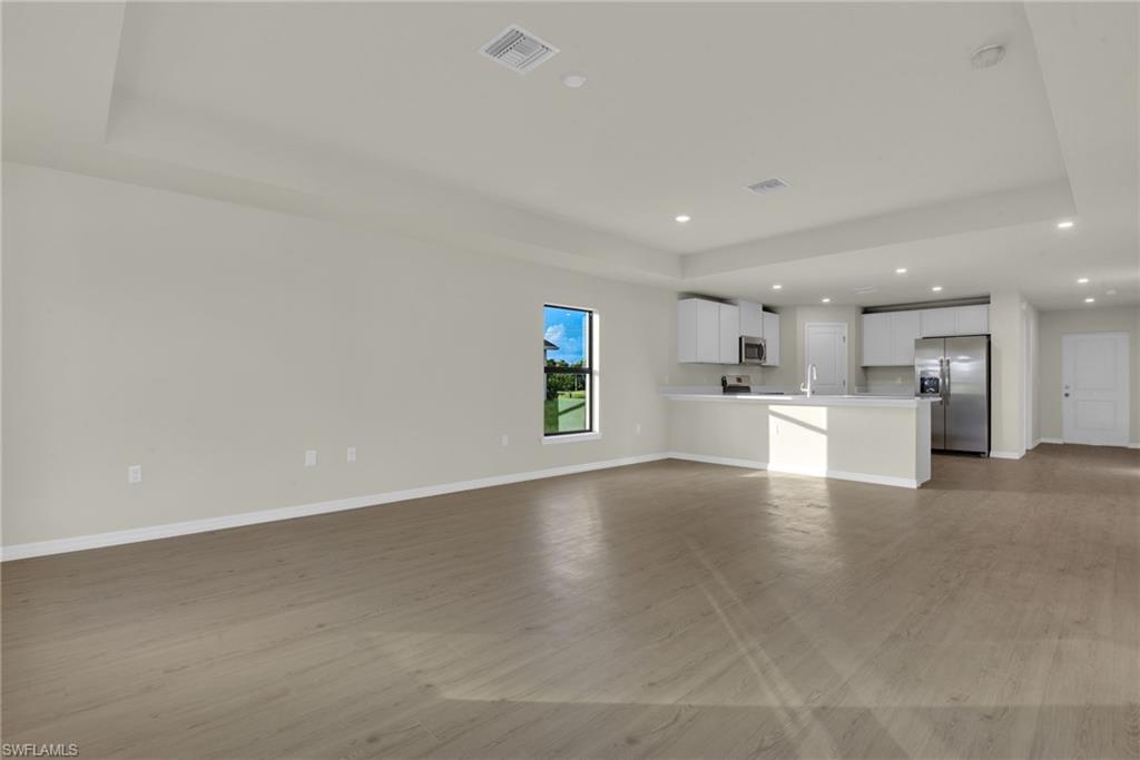 6032 Stratton RD