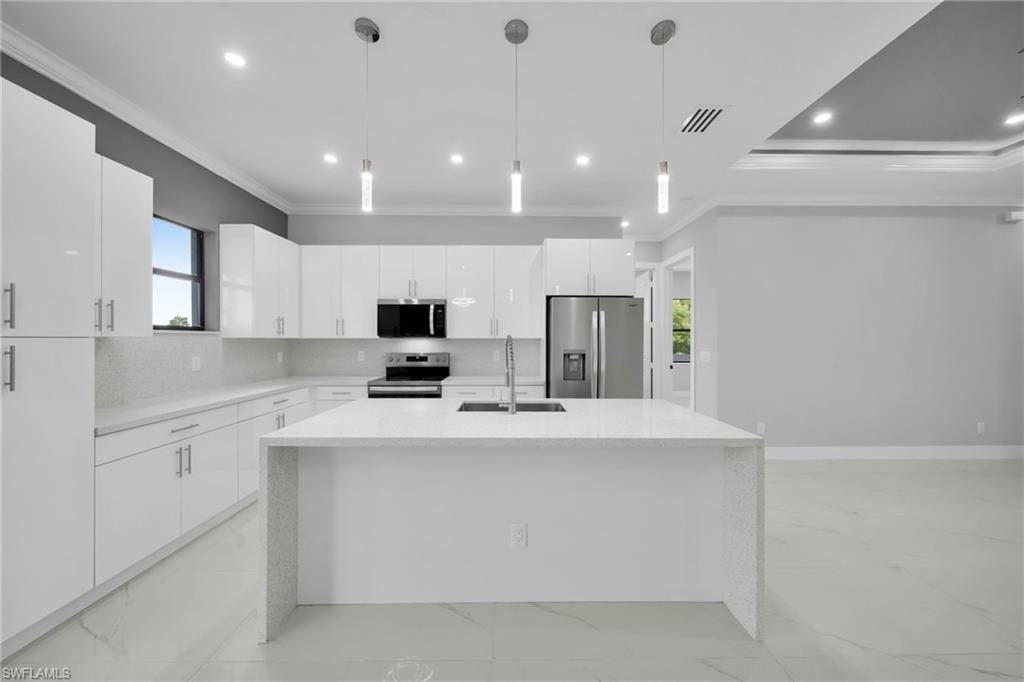 136 Pageant ST photo 11