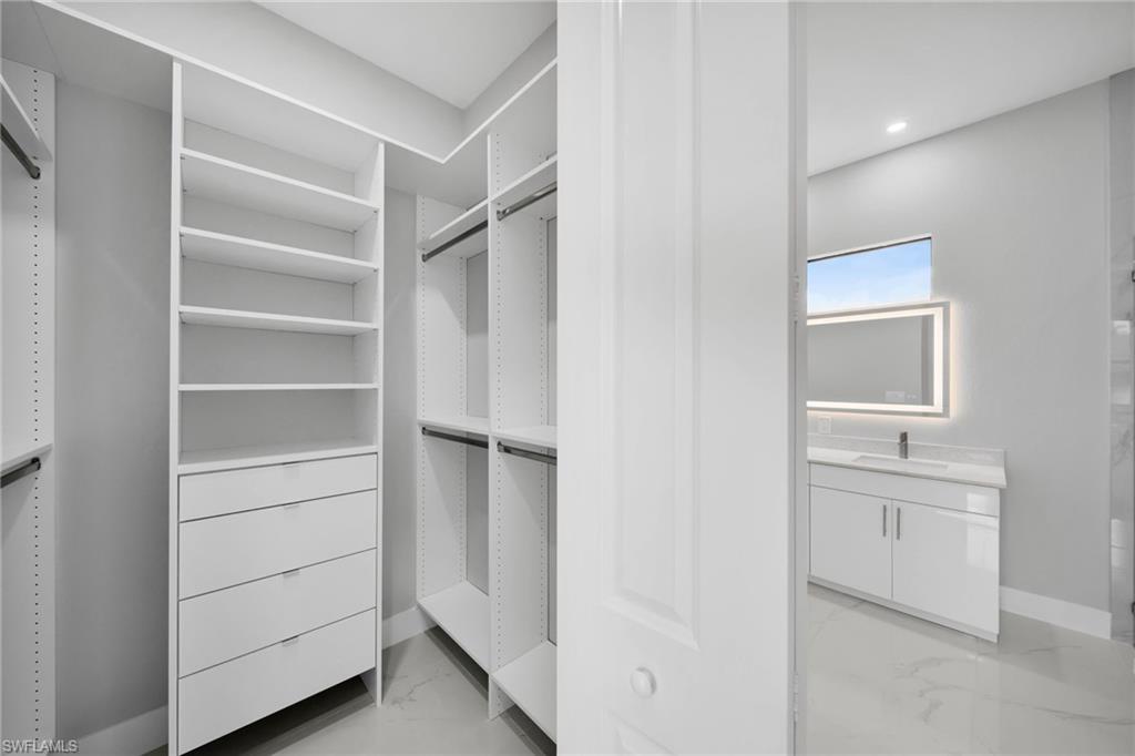 136 Pageant ST photo 31