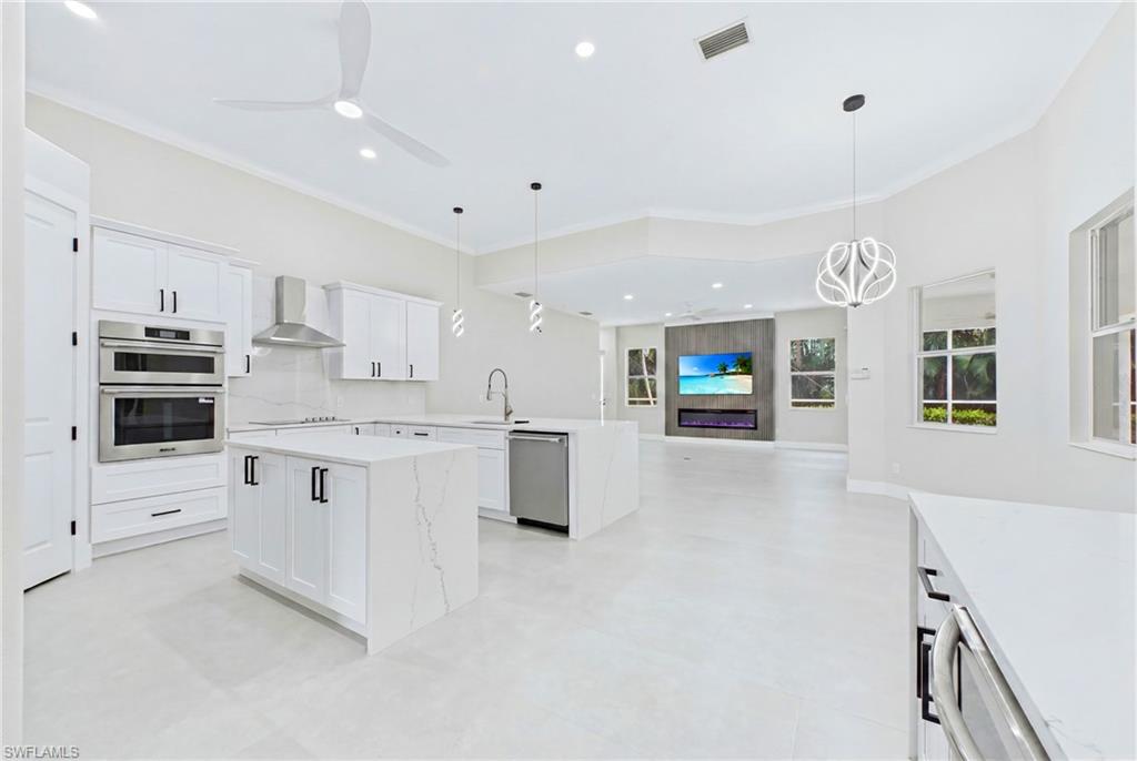1817 Lagoon LN photo 15