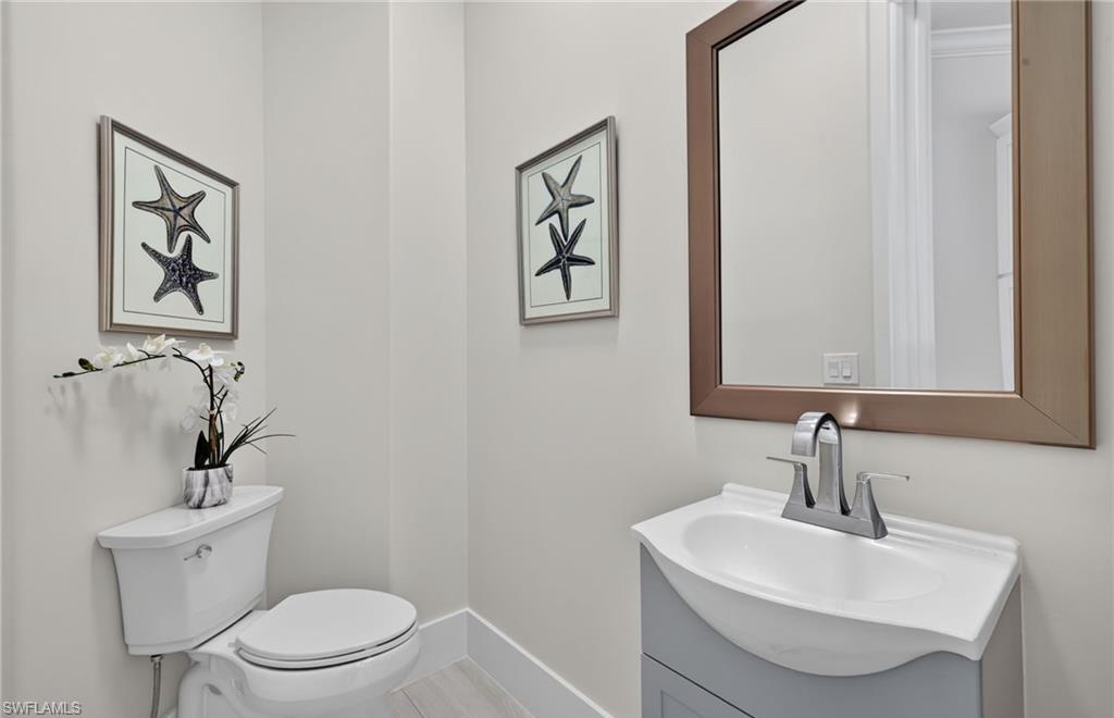 6461 Livingston Woods LN photo 28