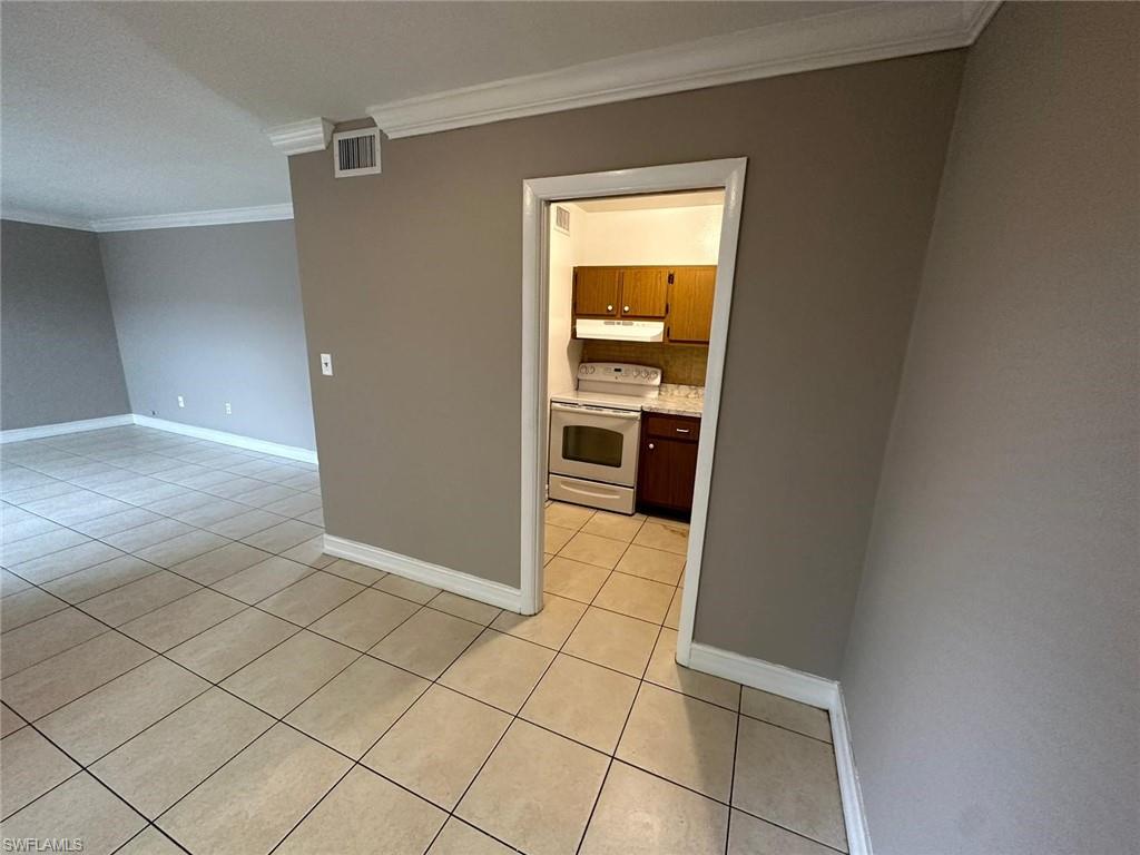1830 Maravilla AVE 210 photo 8