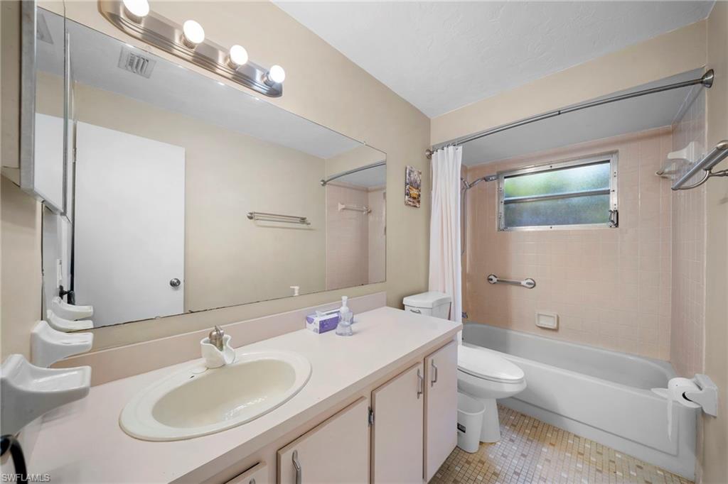 1583 Sunkist WAY photo 8