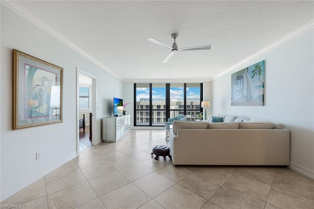 220 Collier BLVD 1404 photo 7