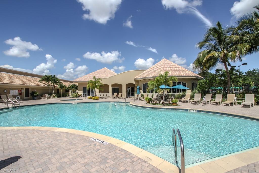 Worthington Community Pool