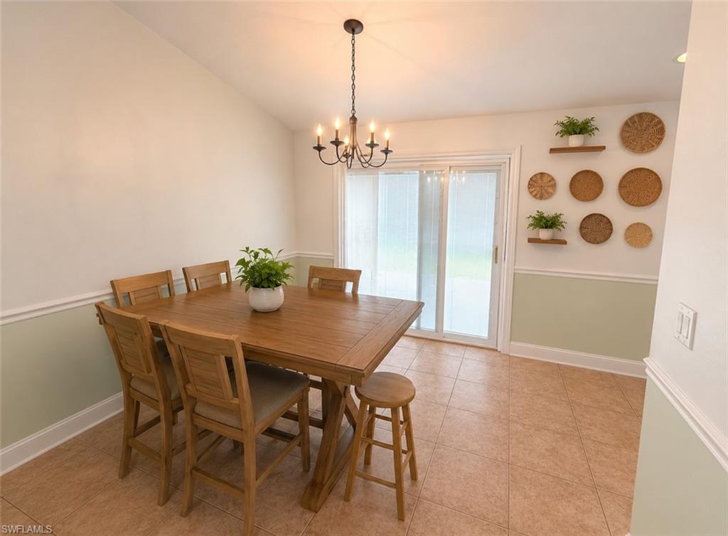 416 Candlewick CIR S