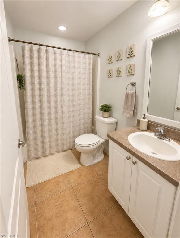 416 Candlewick CIR S photo 8