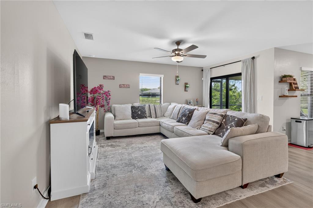 849 Sea Urchin CIR photo 9
